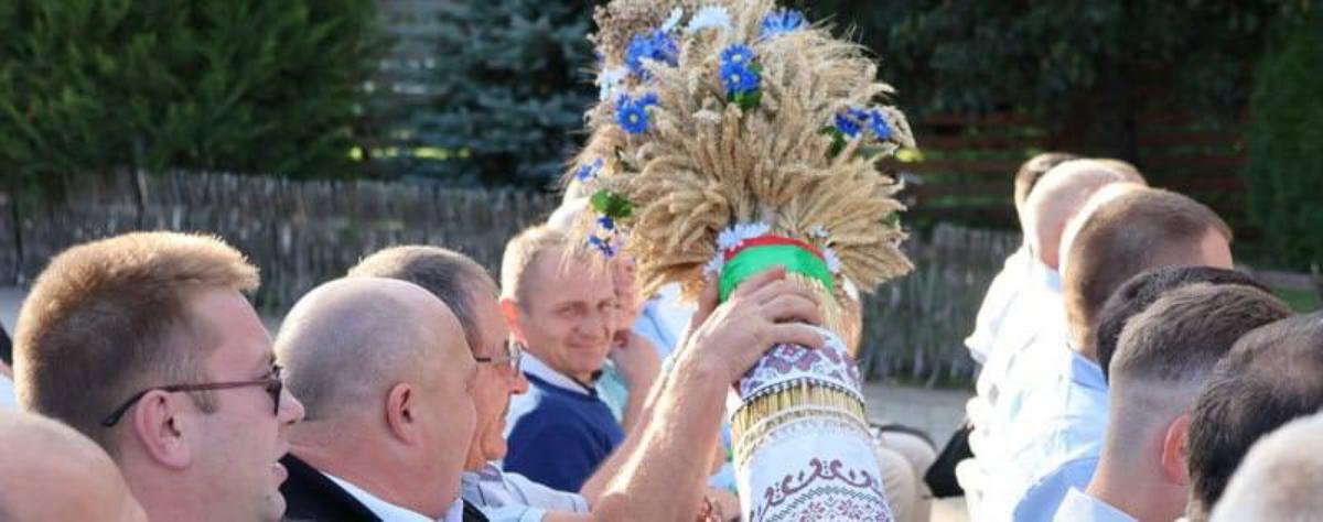С караваем, наградами и песнями: в ОАО «Принеманский» отпраздновали «Дажынкі» (+фото)