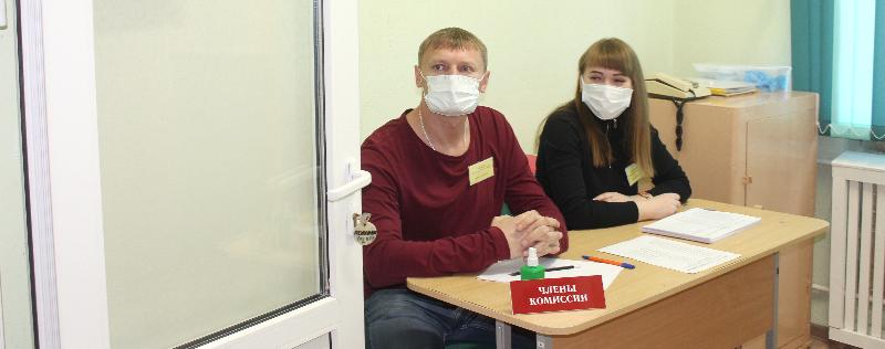 Заместитель председателя Новогрудского райисполкома Светлана Королько приняла участие в досрочном голосовании