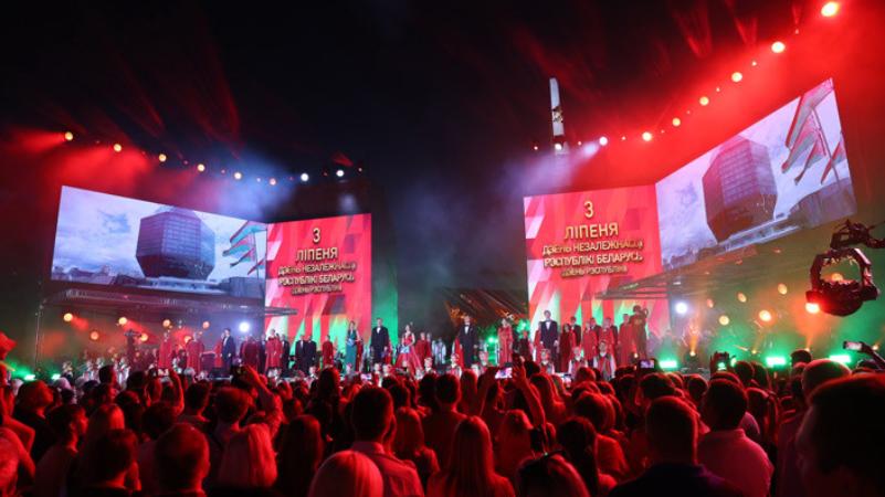 «Это же Беларусь, моя страна». Непростая, но захватывающая история создания нашего гимна