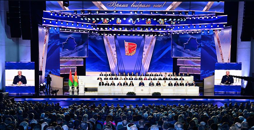 Александр Лукашенко: основной реальный риск для Беларуси создает горячая точка в Украине