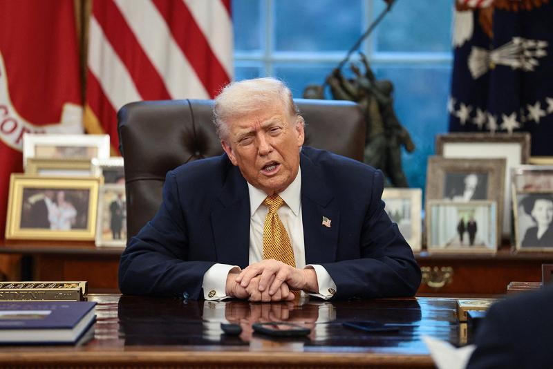 Трамп заявил, что урегулирование конфликта в Украине затягивается из-за позиции Киева