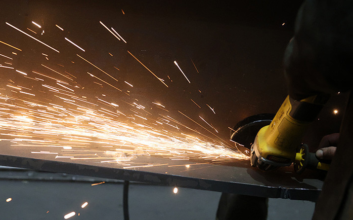 В Гродненской области освоить профессии на производстве получили возможность 35 безработных