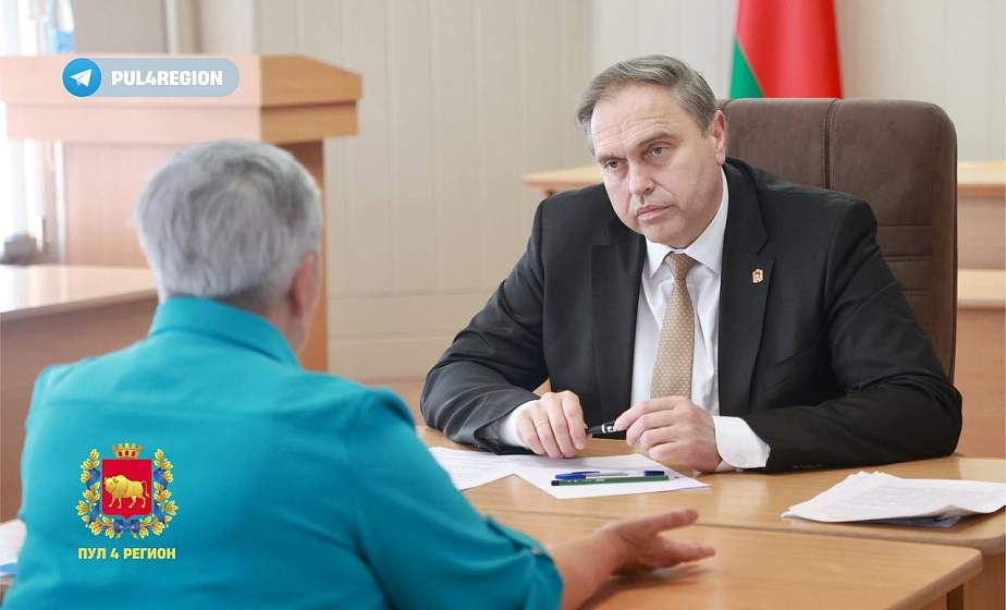 Глава Гродненского региона Владимир Караник провел выездной прием граждан в Волковыске
