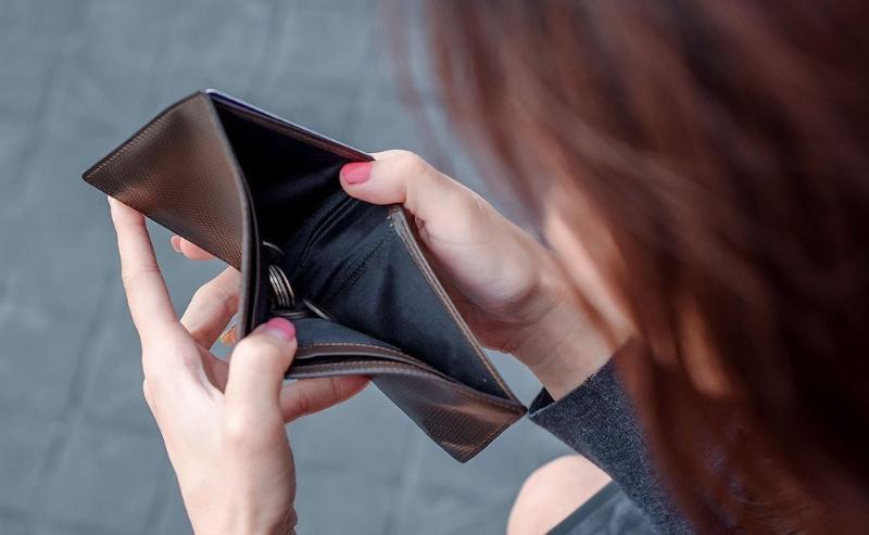 Не считайте деньги после захода солнца: народные приметы на 28 апреля