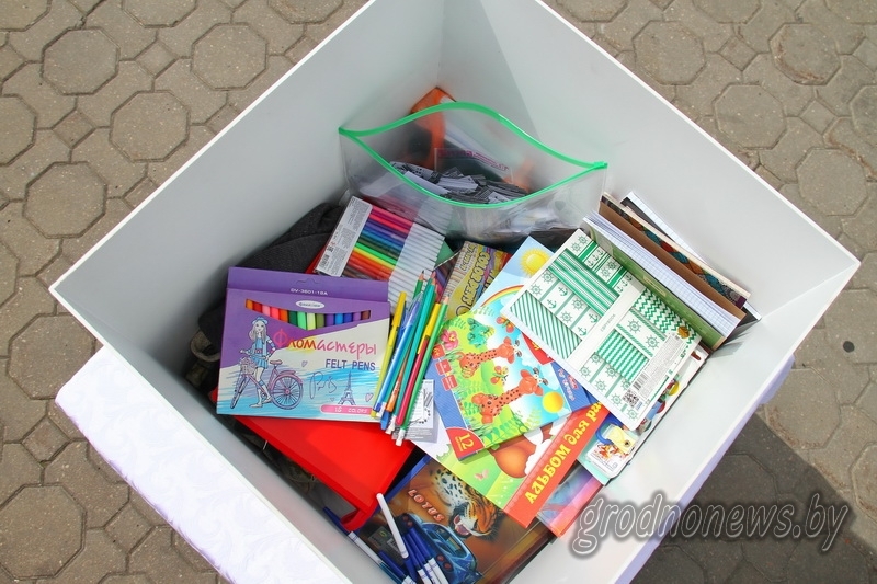 Более 30 тысяч счастливых детей. В области стартовала ежегодная акция «Соберем детей в школу»