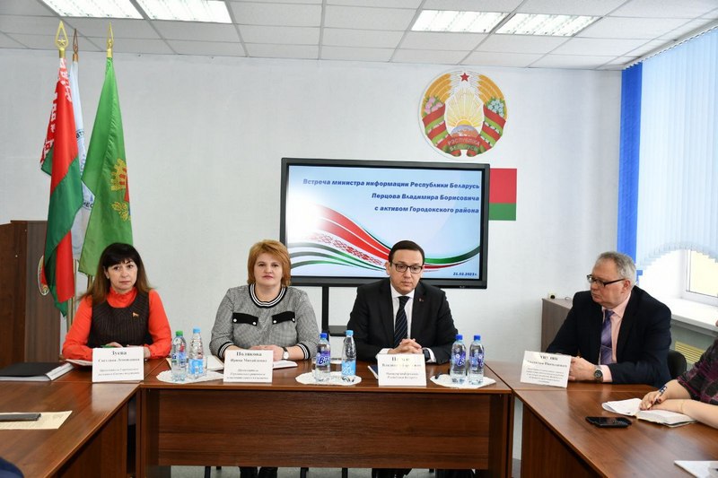 Владимир Перцов: «Главный аргумент официальных СМИ – факты и правдивое отражение информации»