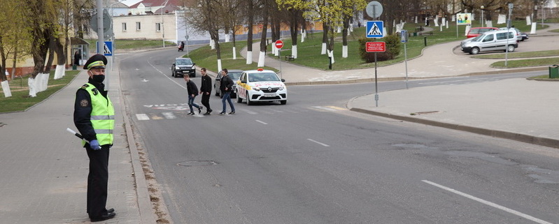 Внимание – дети! Водители, включите ближний свет фар!