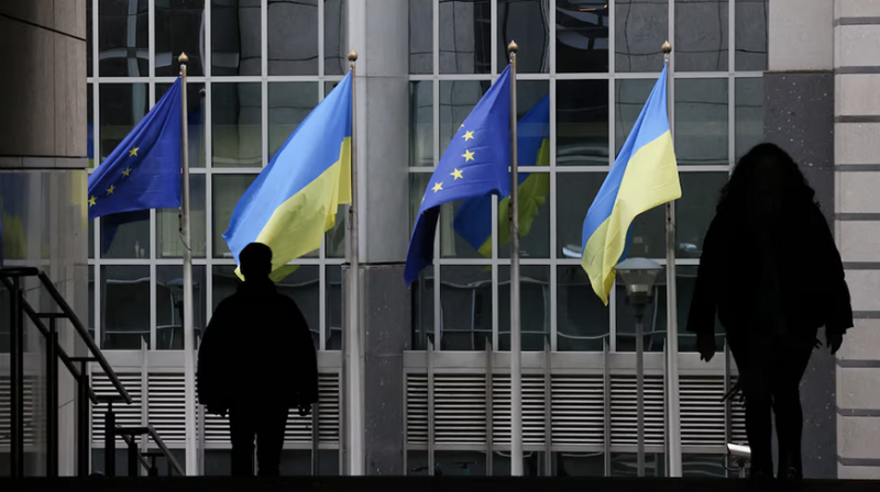 Большинство опрошенных поляков выступили против приема украинских беженцев