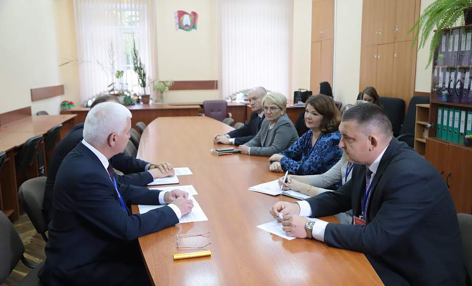 Руководитель Штаба Миссии наблюдателей от СНГ Виктор Гуминский: «Избирательная кампания в Гродно проходит так, как требует законодательство»