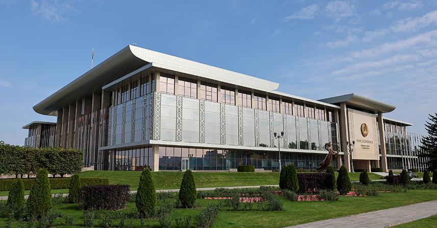 Александр Лукашенко отметил вклад «ВОЛАТАВТО» в укрепление обороноспособности и суверенитета Беларуси