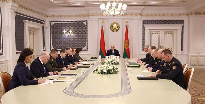 «Обойтись по-человечески». Александр Лукашенко говорил о работе ИП в новом формате. Вот что важно знать