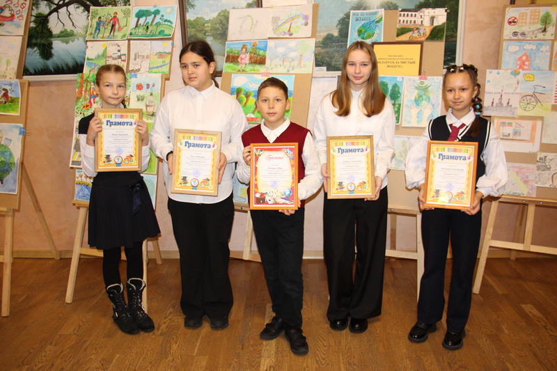 В Новогрудке подвели итоги конкурсов детских рисунков