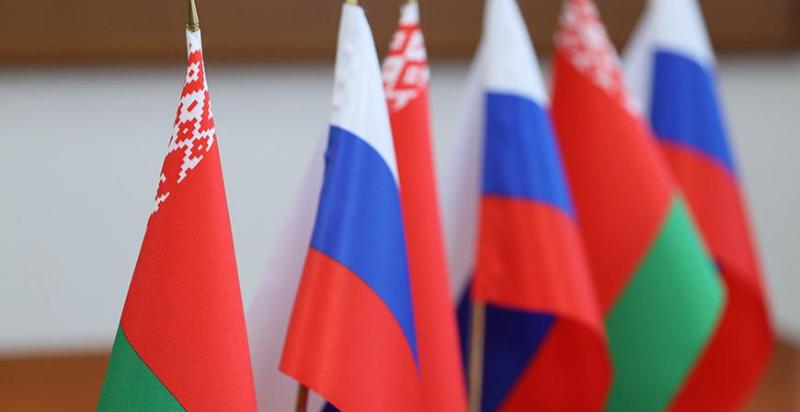 Обсудить вопросы и принять нужные решения. Владимир Путин объяснил, зачем пригласил Александра Лукашенко на рабочий завтрак