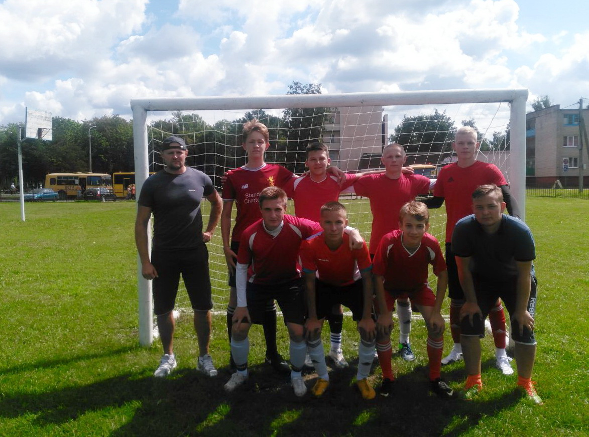 Новогрудчане заняли первое место в зональный этапе соревнований по мини-футболу «Спорт, здоровье и закон»