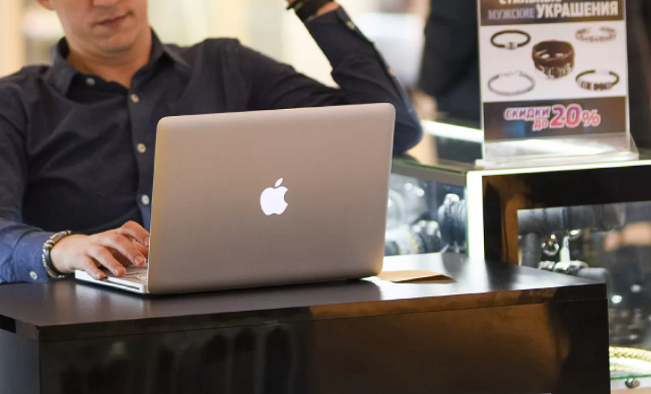 Разработчику сайтов - 237 рублей, репетитору - 82. Сколько надо платить самозанятым в 2022 году