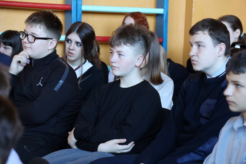 Главную кинопремьеру этой весны от «Беларусьфильма» на Новогрудчине первыми увидели школьники