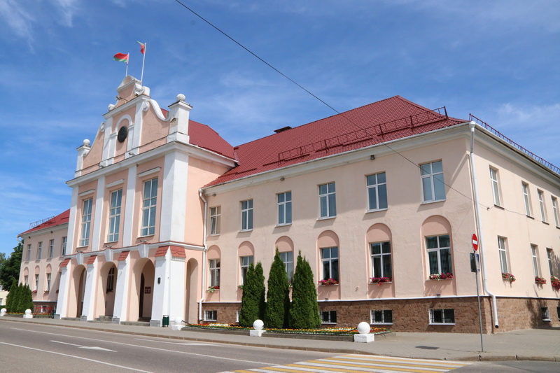 В Новогрудке состоялось первое заседание окружной избирательной комиссии Замкового избирательного округа № 57
