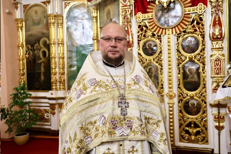 Віншаванне благачыннага цэркваў Навагрудскай акругі протаіерэя Анатолія Герасімука са светлым днём Вялікадня