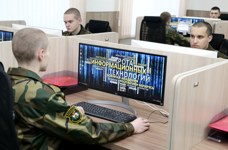 Новогрудчанин Артем Шушкевич рассказал о срочной службе в IT-роте