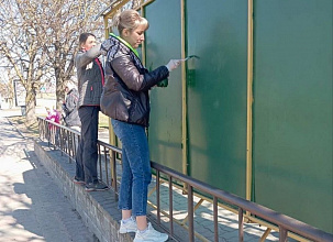 Уборка территорий: новогрудские коммунальники темпы не сбавляют