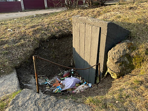 Куст – мусор, пустырь – свалка… Находки, которые все еще встречаются в Новогрудке  