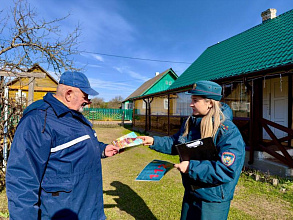 Новогрудские спасатели провели профилактический рейд в жилом секторе