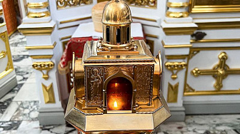 Благодатный огонь от Гроба Господня доставят в Беларусь утром 12 апреля