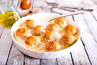Для вкусного ужина: рецепт приготовления тефтелей с рисом в духовке
