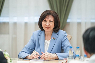 Віншаванне Старшыні Савета Рэспублікі Нацыянальнага сходу Наталлі Качанавай са Святам працы