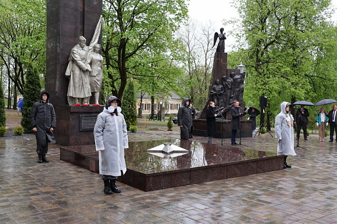 Центральный сквер Новогрудка открыт после реконструкции (+фотоальбом)