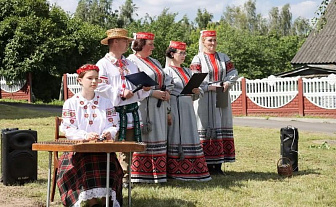 Новогрудские озеленители вновь в числе лучших по итогам областного конкурса профмастерства