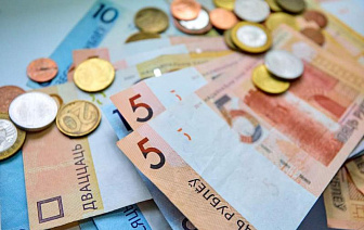 Средняя зарплата белорусов в мае превысила 3000 рублей
