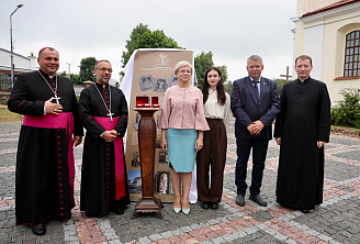В Новогрудке презентовали памятную монету к 400-летию костела Святого Михаила Архангела