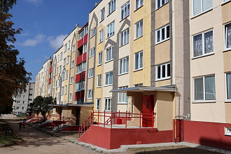 Сколько домов капитально отремонтировано в Новогрудском районе за последние годы?  