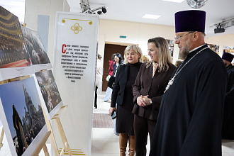 В Новогрудке открылась фотовыставка «Литургия с Патриархом»