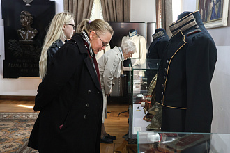 В Новогрудке открылась выставка с более чем 70 экспонатами XVIII–XIX веков